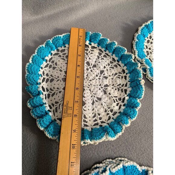 Vintage Handmade Crochet Doilies Set of 4 Blue & White Round Decorative Table Ma - Picture 9 of 13